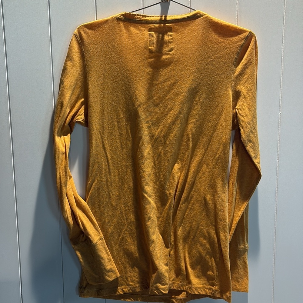 LOGG Women's Mustard Long Sleeve Henley style snap front Top scallop L - Picture 7 of 7